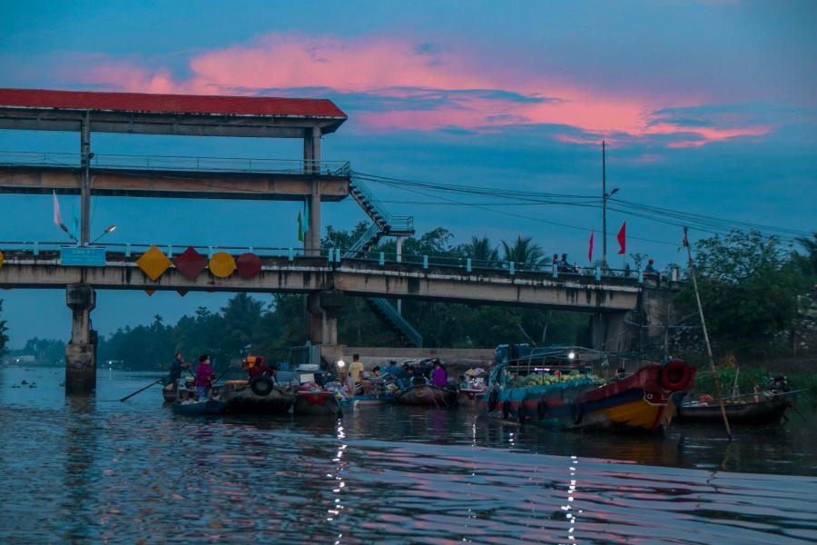 HALF DAY CAN THO - PHONG DIEN FLOATING MARKET -  SMALL CANAL - HIBPDMK1 color